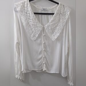 Elegant White Lace Collar Blouse